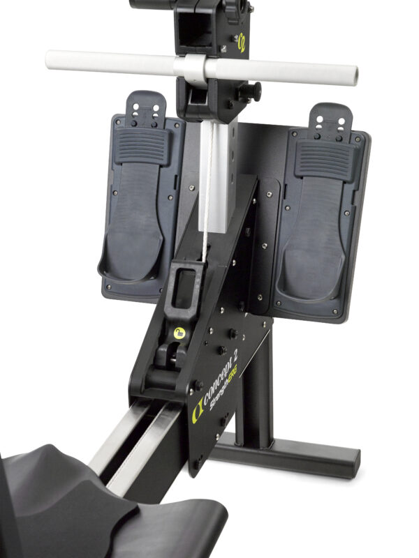 Podnóżki i regulowane siedzisko Concept2 StrengthErg z monitorem PM5